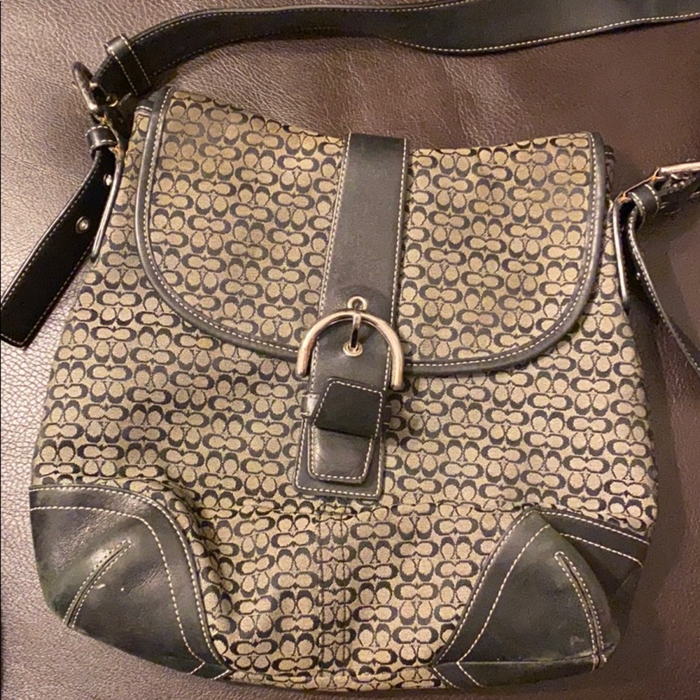 Authentic Signature Coach Shoulder bag - Picture 2 of 6